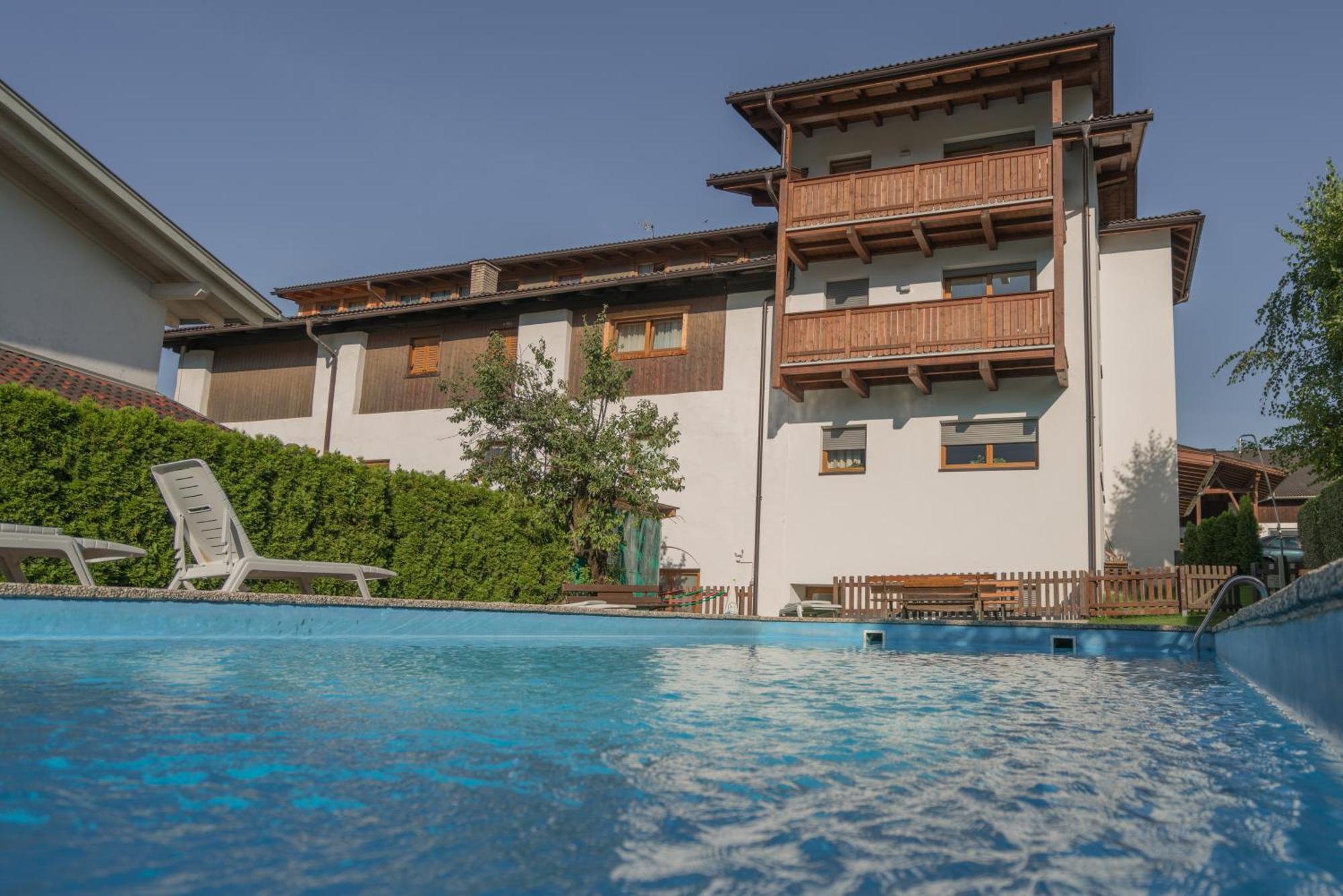 Pension Schirmerhof Natz-Schabs Luaran gambar